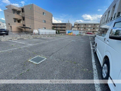 レオパレス芝茶屋[1K/20.28m2]の駐車場