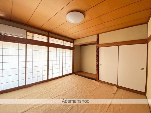 松本貸家の内装写真
