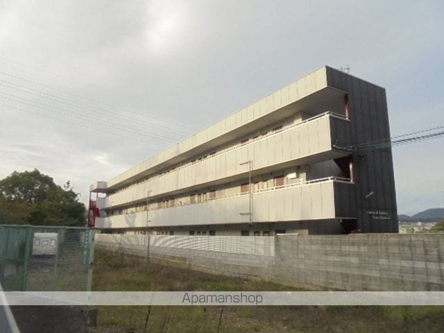 シャトーボヌゥール郡家本町の外観写真