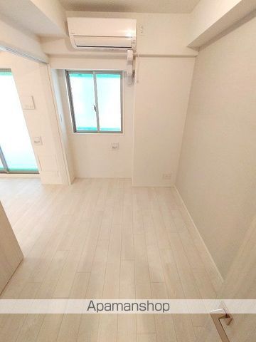 スプランディッド新大阪VIIIの内装写真