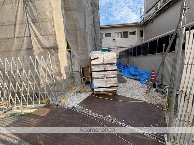 フジパレス忍ケ丘III番館の玄関写真