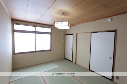 柴宮貸家[6K/104.74m2]の内装4
