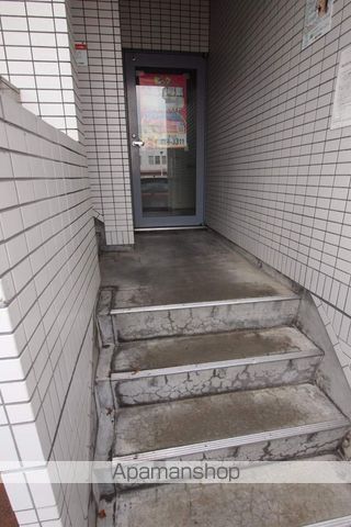 アーバンクリスタルの玄関写真