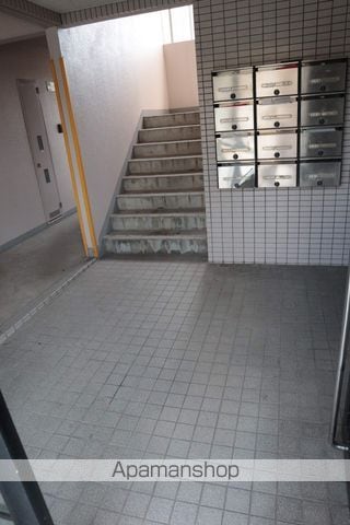 グローリアス金岡Aの玄関写真