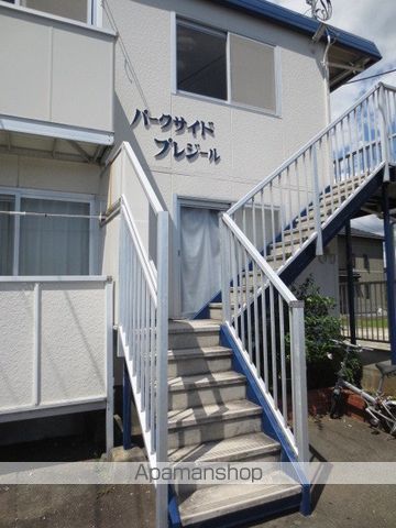 パークサイドプレジールの玄関写真