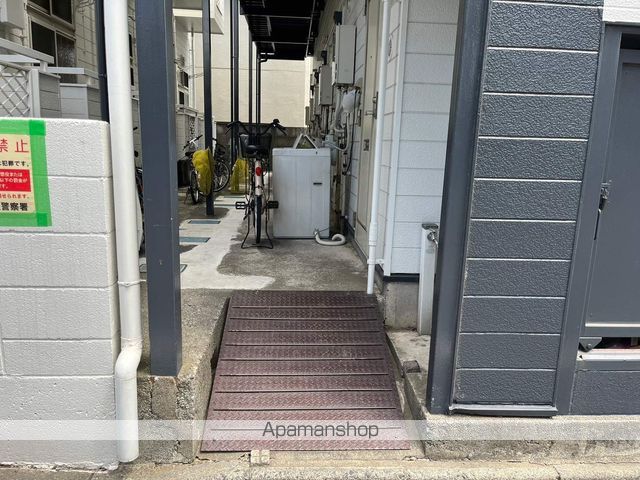 アビタシオン東伏見Bの玄関写真