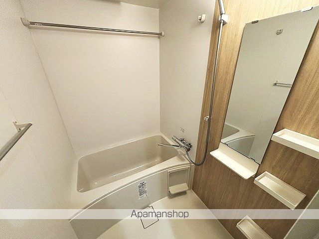 セレニテ江坂グランデの内装写真