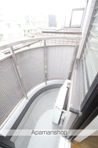 カンファーコートの内装写真