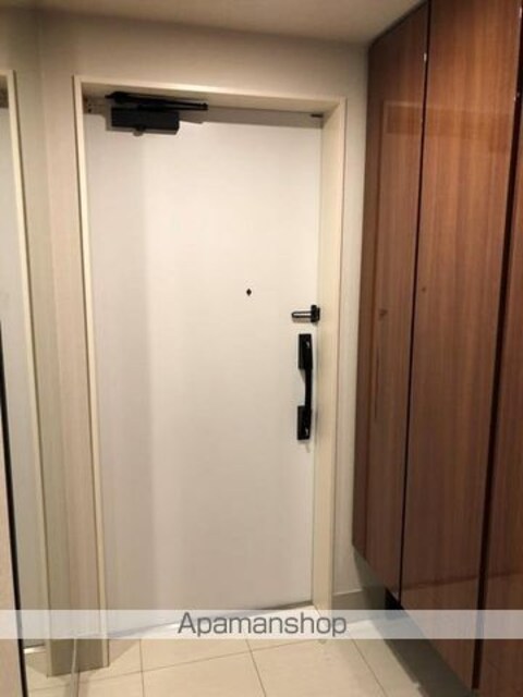 東京都北区赤羽西６丁目[3LDK/70.96m2]の玄関