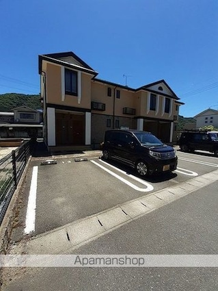 マナ　マルベリーＢ[1LDK/45.72m2]の駐車場2