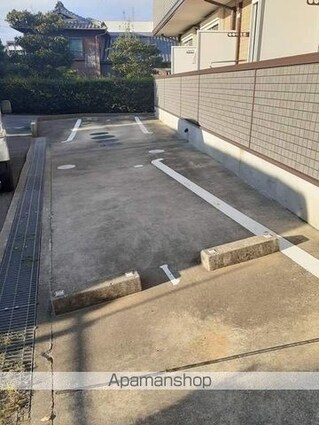 ベルラフィーネ[1K/25.25m2]の駐車場