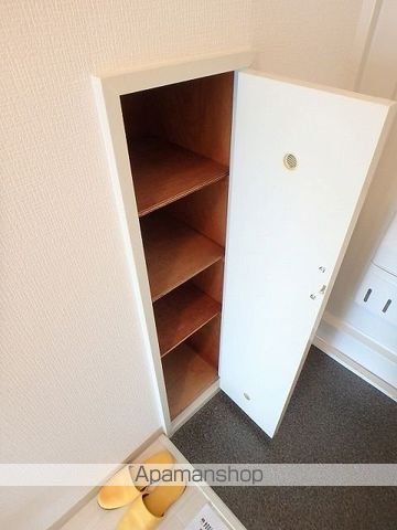OMレジデンス宮の森の内装写真