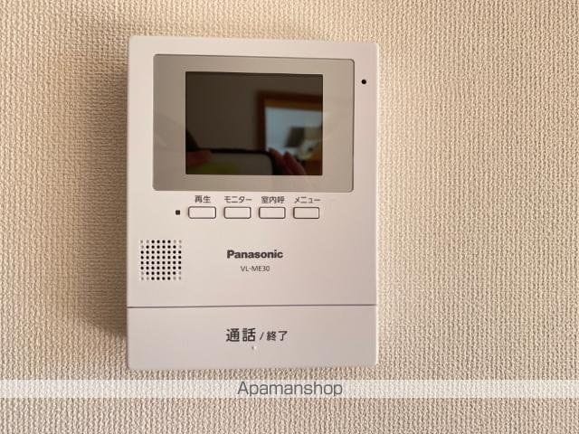 コンテントの内装写真