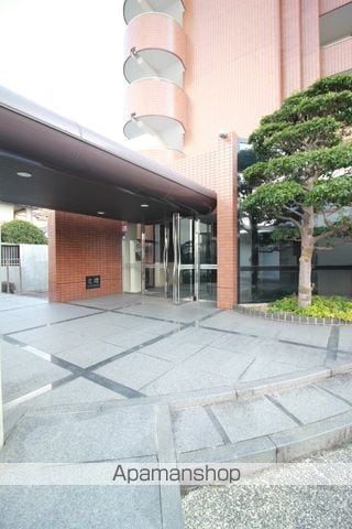 クレストコート門田の玄関写真
