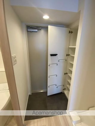 ラティエラ上野入谷[1DK/25.11m2]の玄関