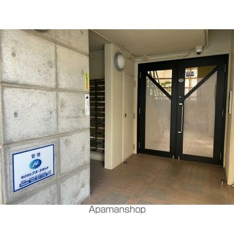 ドール新栄の玄関写真