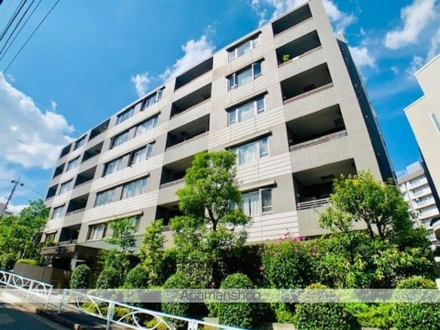 アパートメンツ東山の外観写真
