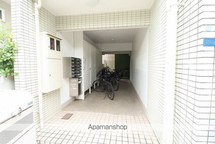 ユーコート武蔵小金井[1R/15m2]のエントランス2