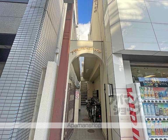 アサヒカレッジハイツの玄関写真