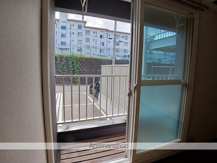 アーバン中桜田[2LDK/49.8m2]のバルコニー