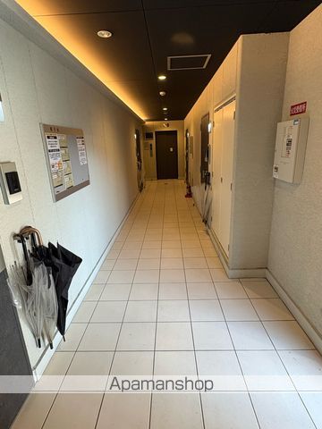 エヌエムスワサントキャトルズの内装写真