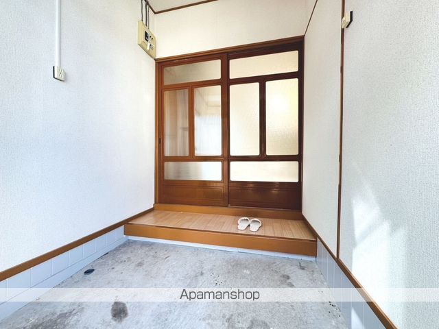 船見町6番1棟2戸の内装写真