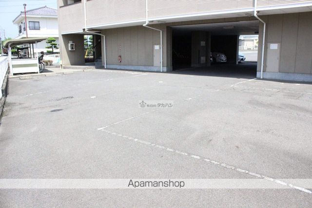 ヴェルドミール今津の玄関写真