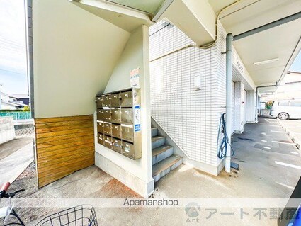 リバーサイドハイツ三原[1R/20.18m2]のエントランス