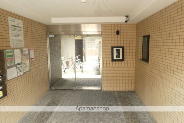 グレイス九産大前の玄関写真