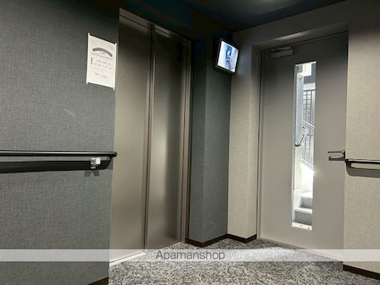 東京都中野区江原町２丁目[2LDK/52.22m2]の共用部2