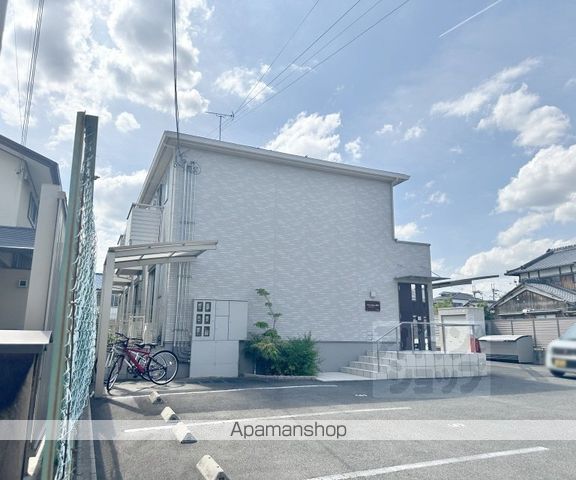 フォレストメゾン勝竜寺の外観写真
