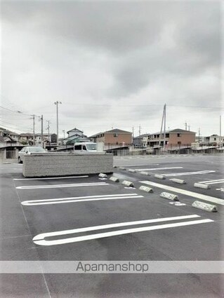 モンテリザイア丸亀　Ⅰ[1LDK/43.61m2]の駐車場