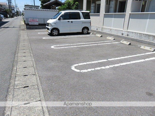 LA VIDAの外観写真