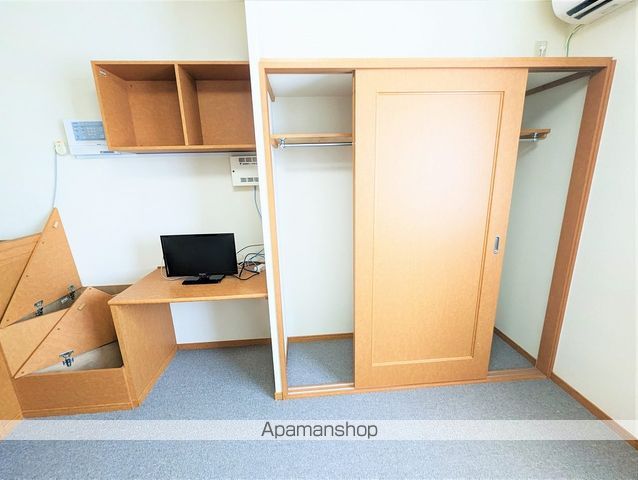 レオパレスフェニックスin波島の内装写真