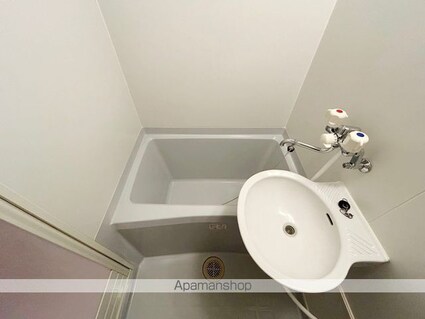 レオパレス四郎丸[1K/26.08m2]のバス