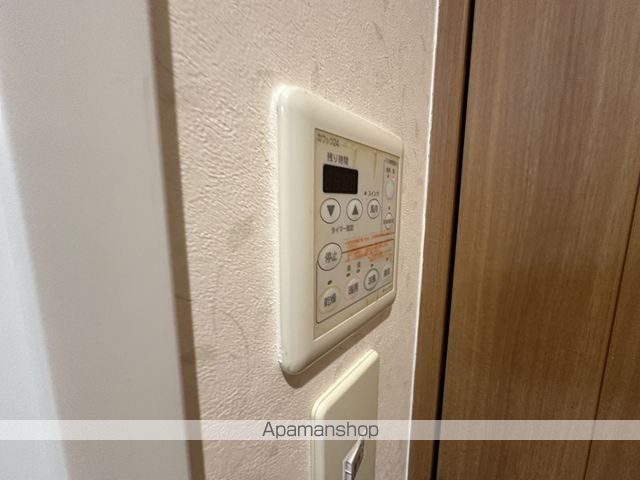 大阪市御堂筋線 新大阪駅 徒歩13分 8階建 築19年の内装写真