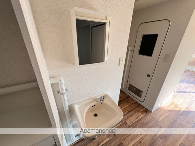 ビレッジハウス南清水タワー1号棟の内装写真