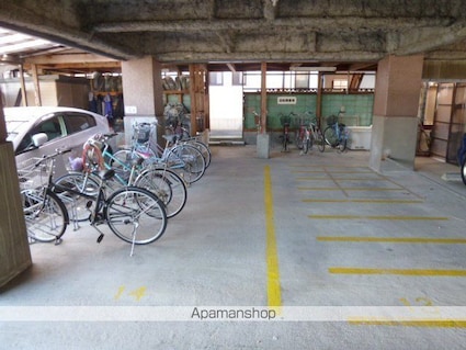 ＴＫ矢倉[2DK/51.1m2]の駐車場