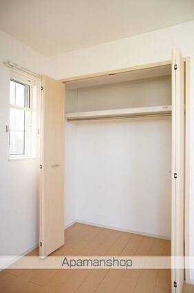 メゾンラフィネⅠ[1LDK/42.37m2]の収納