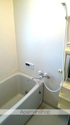 リバーサイド本山　Ｂ[2LDK/65.64m2]のバス