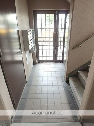 ブランロジュマンの玄関写真