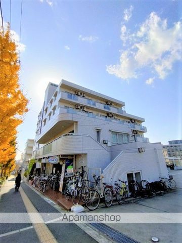 第10関根マンションの外観写真