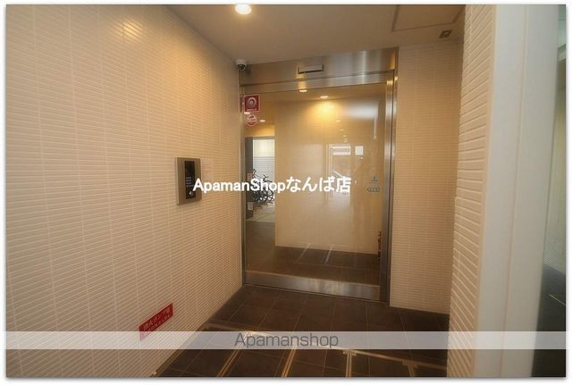 Y’S大手通の玄関写真