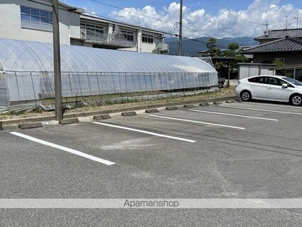 Ｌｉｍｐｉａ明金[3DK/58.32m2]の駐車場