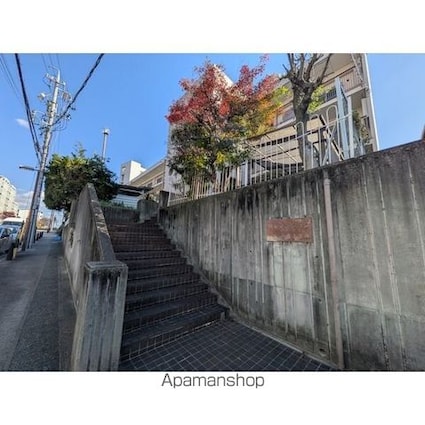 明宝マンション[2LDK/63m2]の共用部1