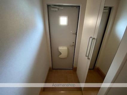 プリートアルバⅡ[2LDK/62.45m2]の玄関