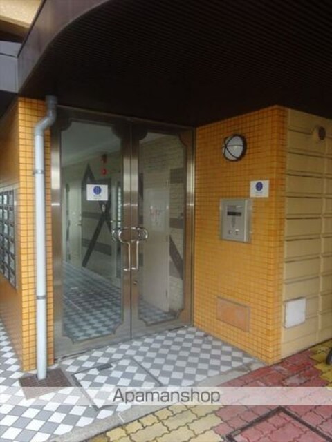 和歌山県和歌山市吹屋町４丁目[2LDK/60.47m2]のエントランス1