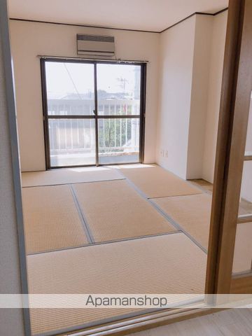サンハイツ岡田町の内装写真
