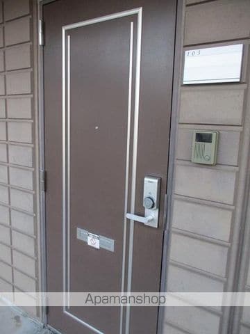 アマンプリ羽島の玄関写真
