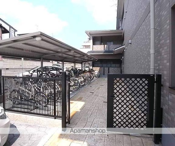 ルミエール西洞院の玄関写真